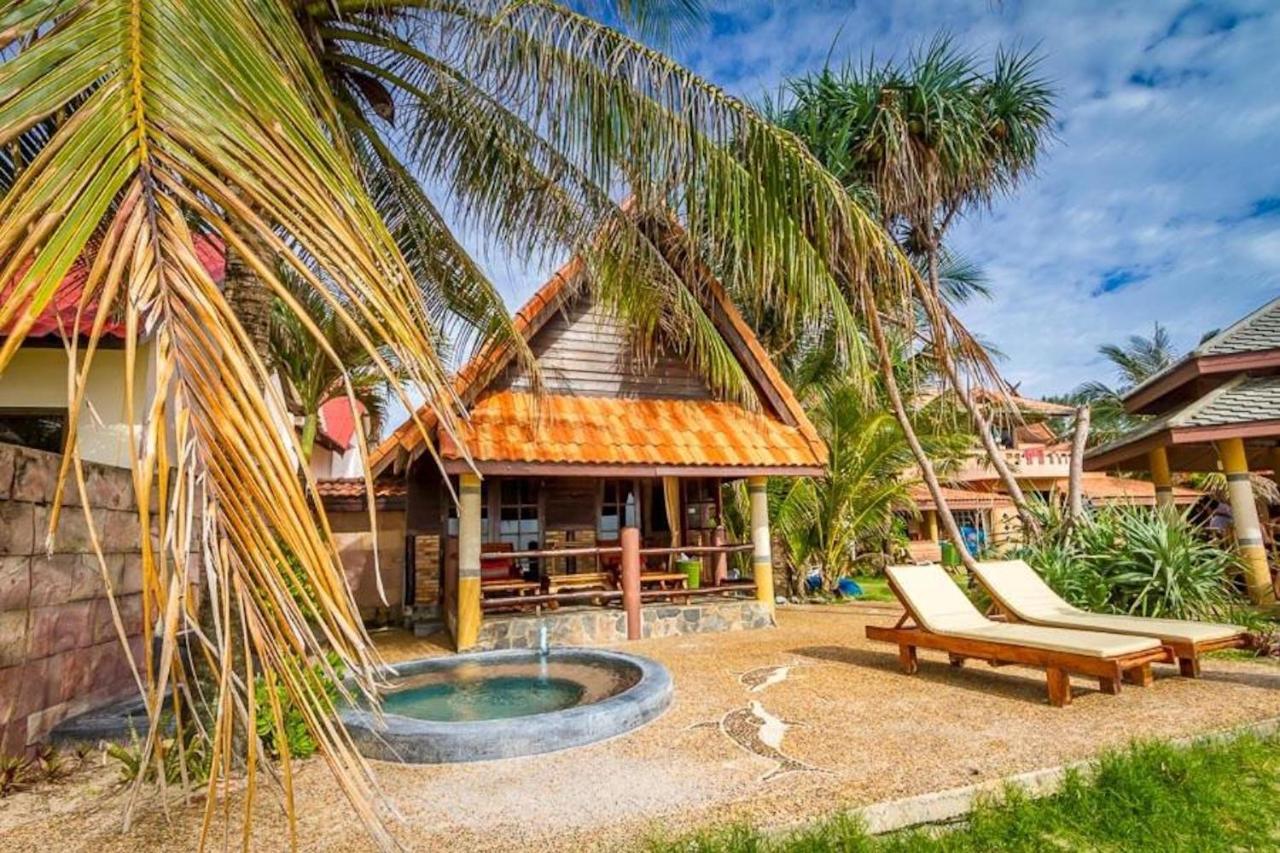 Laguna Beach Club Resort Ko Lanta Dış mekan fotoğraf