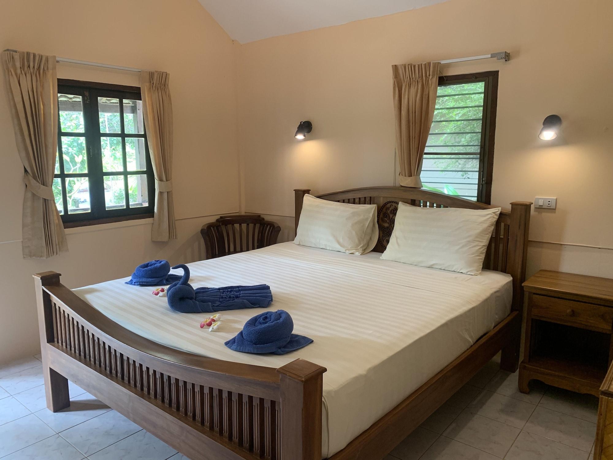 Laguna Beach Club Resort Ko Lanta Dış mekan fotoğraf